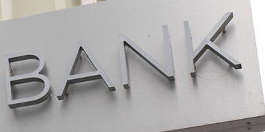 Bank-Mitarbeiterin zweigte 480.000 Euro ab