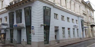 Bank-Mitarbeiterin zweigte 480.000 Euro ab