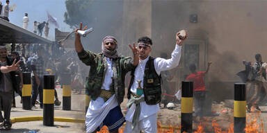 Demonstranten stürmen US-Botschaft im Jemen