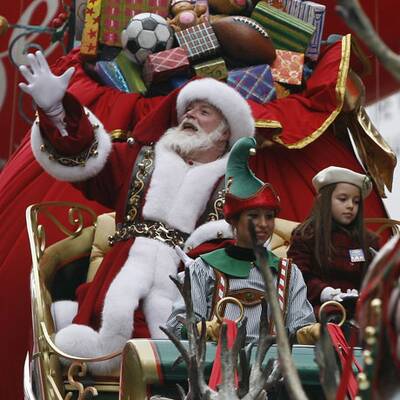 Weihnachtsmänner aus aller Welt