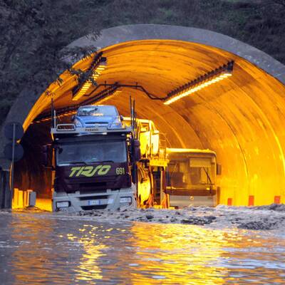 Wirbelsturm fegt über Sardinien