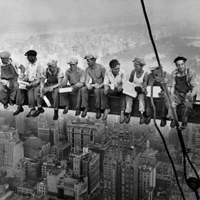 Internet spottet über Sarkozy