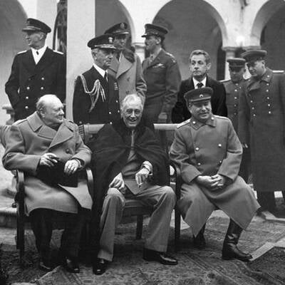 Internet spottet über Sarkozy