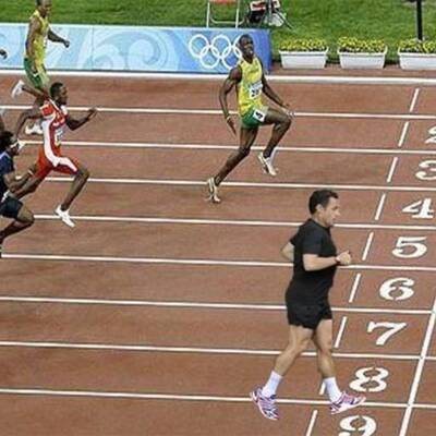 Internet spottet über Sarkozy