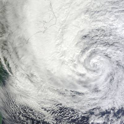 Satelliten-Fotos zeigen Sandys Verlauf