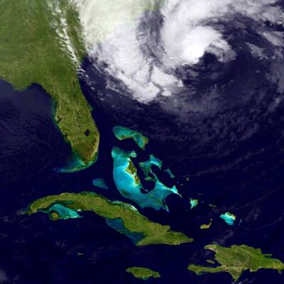 Satelliten-Fotos zeigen Sandys Verlauf