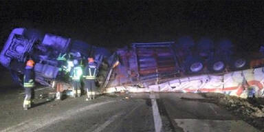 Westautobahn nach Lkw-Crash gesperrt