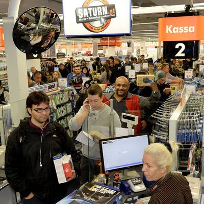 Mega-Andrang bei Saturn-Eröffnung