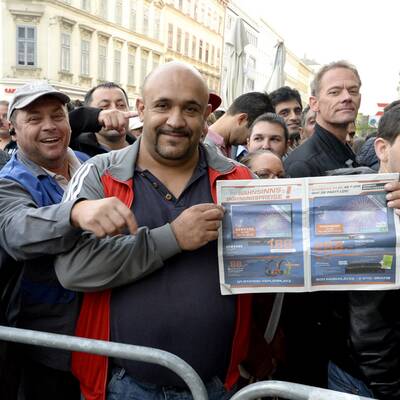 Mega-Andrang bei Saturn-Eröffnung