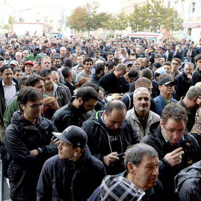 Mega-Andrang bei Saturn-Eröffnung