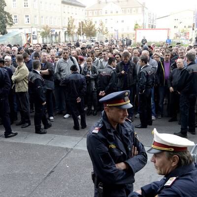 Mega-Andrang bei Saturn-Eröffnung