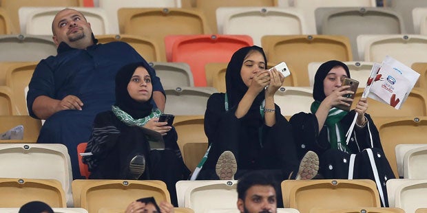 Saudische Frauen durften zum Fußball