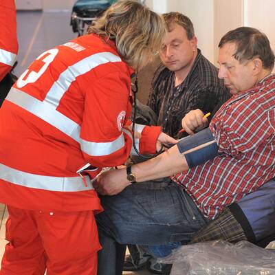 Kreuzfahrtschiff auf Grund gelaufen