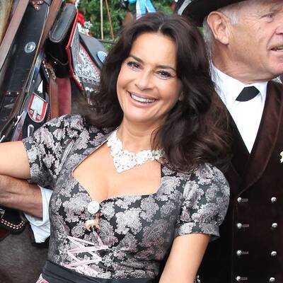 Wer hat das schönste Dirndl-Dekolleté?