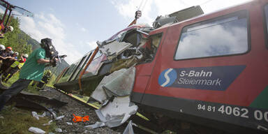 Zug-Crash bei Graz: Lokführer tot