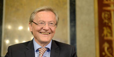 Schweige- Schüssel kanzelte alle ab