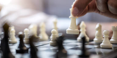 Schach: Weltverband sperrt "Toiletten-Betr&uuml;ger" f&uuml;r sechs Jahre