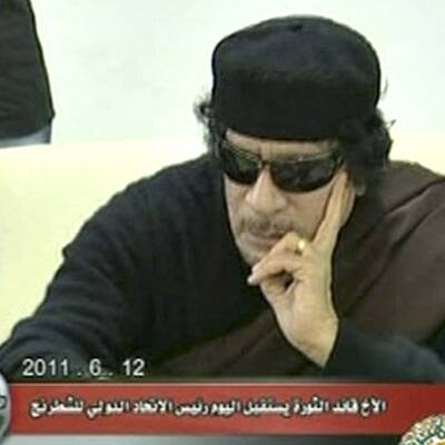 Libyens Diktator zeigt sich bei Schachspiel im Fernsehen