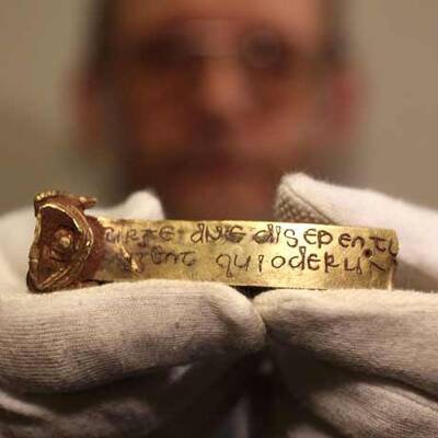 Engländer entdeckt Riesen-Goldschatz