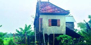 Zerstrittenes Paar sägte Haus in der Mitte durch