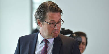 Rund um die "Ausl&auml;nder-Maut": Ex-CSU-Minister angeklagt