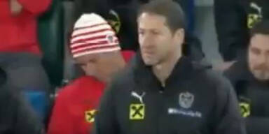 Kurios: Schicklgruber schl&auml;ft bei &Ouml;FB-Sieg ein