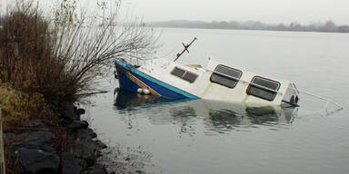 8-Tonnen-Stahlschiff in Donau gesunken