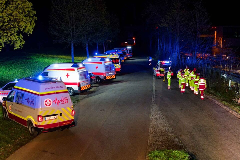 Kreuzfahrtschiff prallte gegen Betonmauer