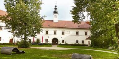 Jetzt Schlossherr oder Burgfr&auml;ulein werden