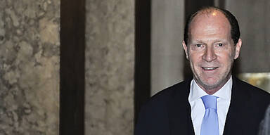 Schlaff blamiert Ausschuss