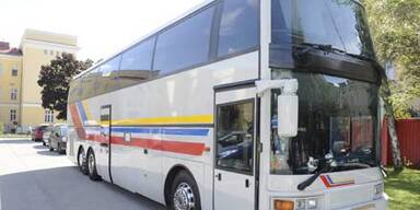 Schlepperbande kam mit dem Reisebus