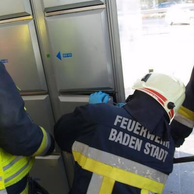 Teenager ließ sich in Schließfach sperren