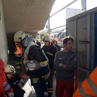 Teenager ließ sich in Schließfach sperren