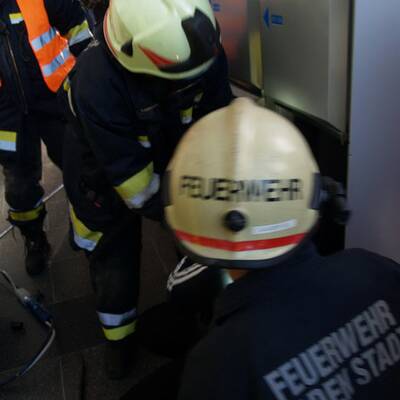 Teenager ließ sich in Schließfach sperren