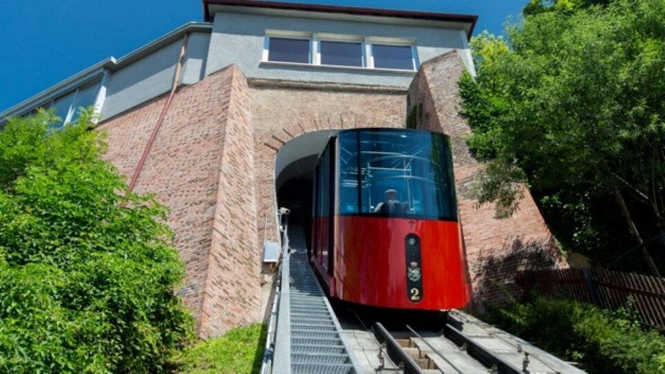 Schlossbergbahn fährt weiter.