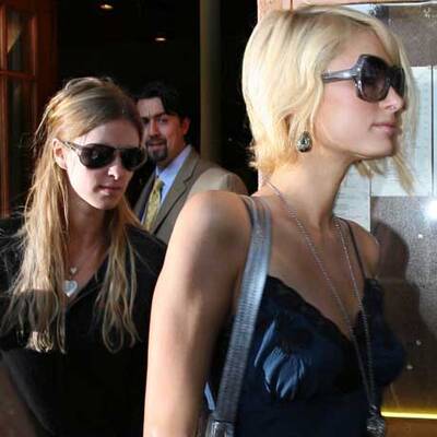 Nicole Richie speist mit den Hilton-Schwestern