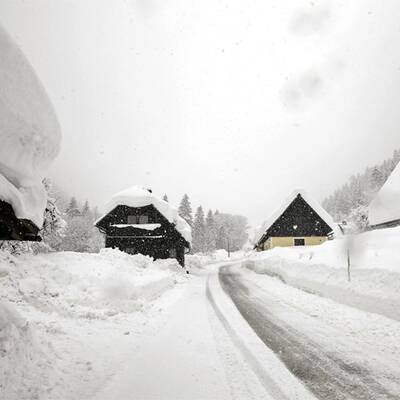 Österreich versinkt im Schnee