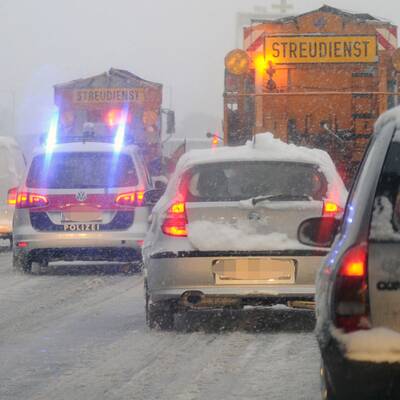 Österreich versinkt im Schnee