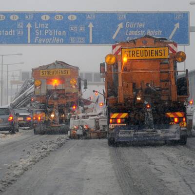 Österreich versinkt im Schnee