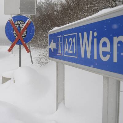 Österreich versinkt im Schnee