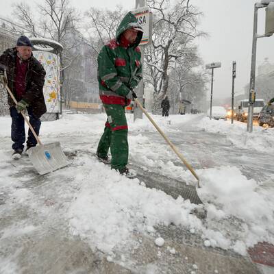 Österreich versinkt im Schnee