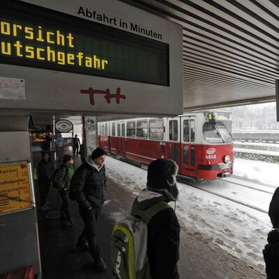 Österreich versinkt im Schnee