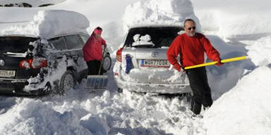 Österreich versinkt im Schnee