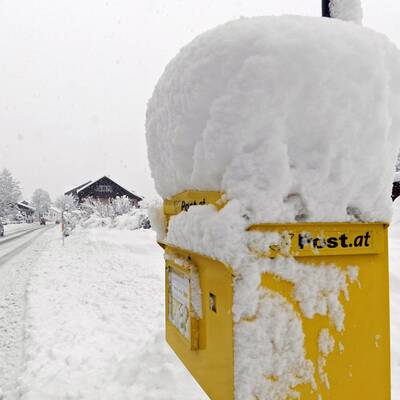 Seefeld in Tirol kämpft mit Schneemassen