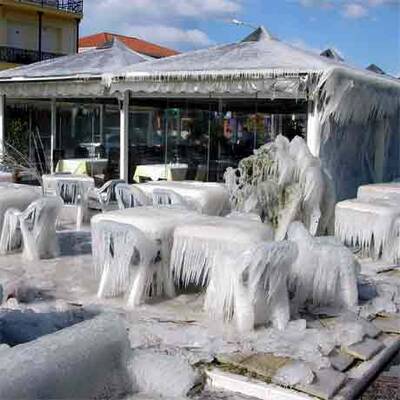 Griechenland versinkt im Schnee