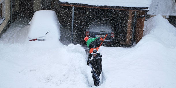 Täler abgeschnitten, Heer steht bereit