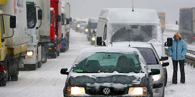 schnee_autobahn_epa