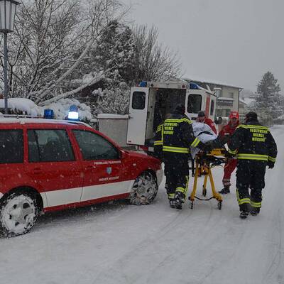 Österreich versinkt im Schnee