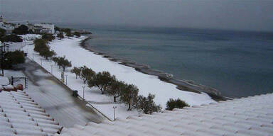 Fast ein Meter Schnee in Griechenland