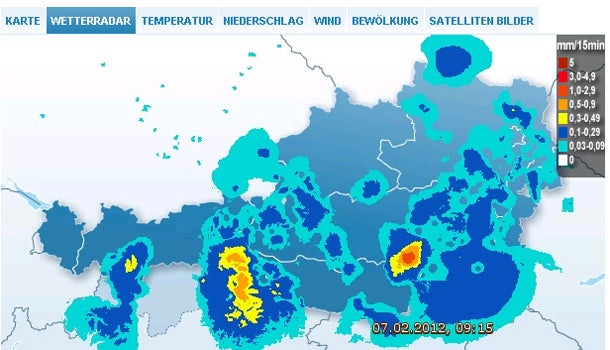 Mann tot: Bagger stürzte in Eis-Teich